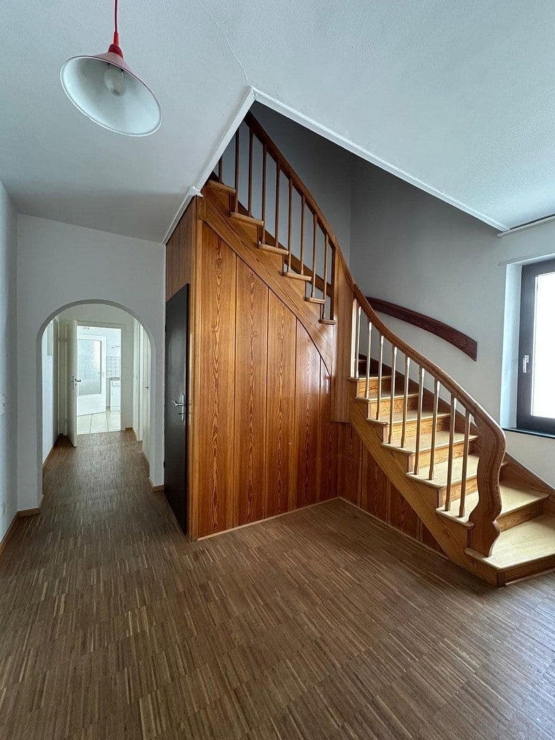 Pronájem domu 175 m², pozemek 950 m², Kerzenheim, Porýní-Falc Pronájem domu 175 m², pozemek 950 m², Kerzenheim, Porýní-Falc