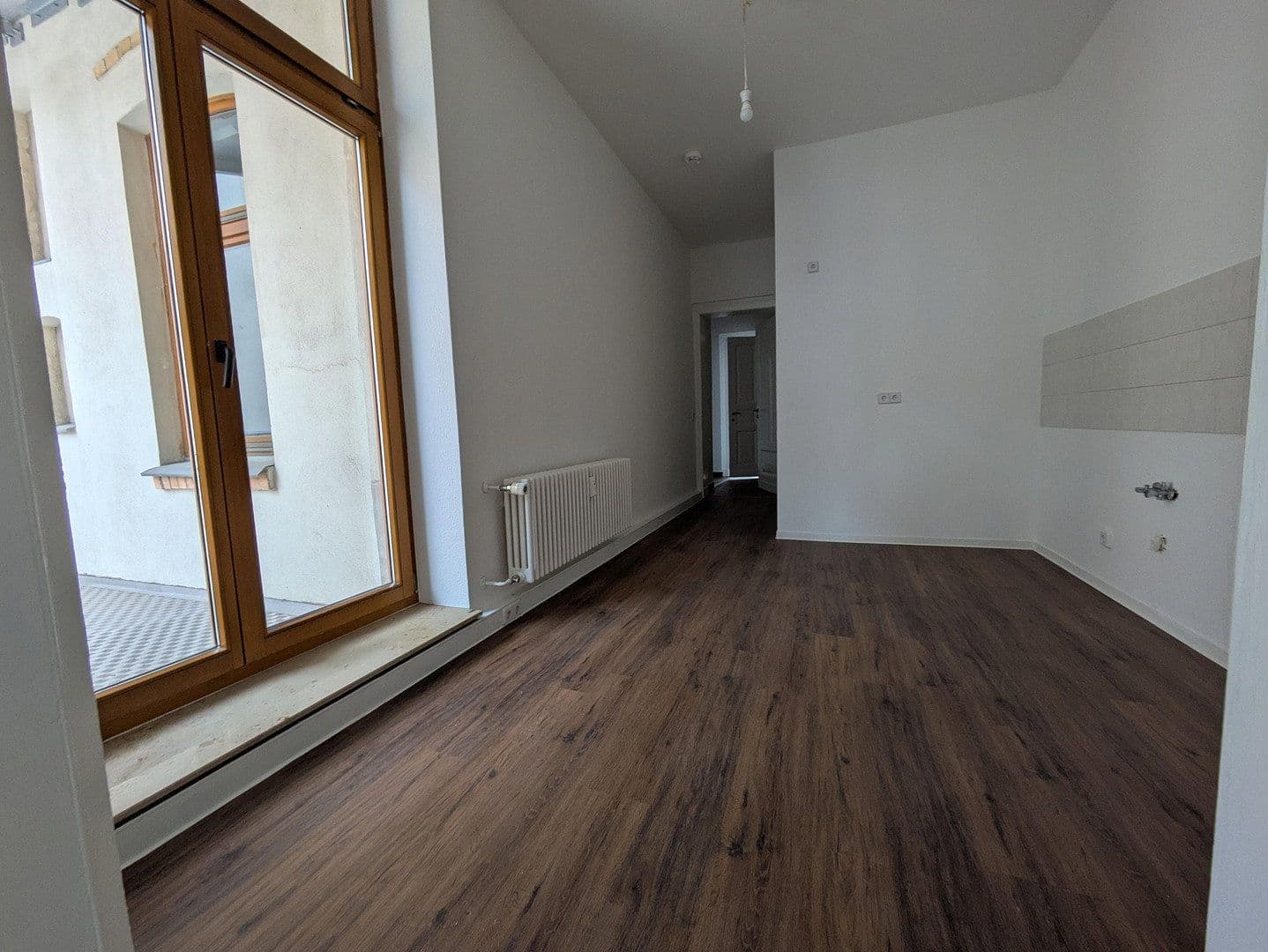 Pronájem bytu 4+1 109 m², Paracelsusstr. 5a, Halle, Sasko-Anhaltsko Pronájem bytu 4+1 109 m², Paracelsusstr. 5a, Halle, Sasko-Anhaltsko