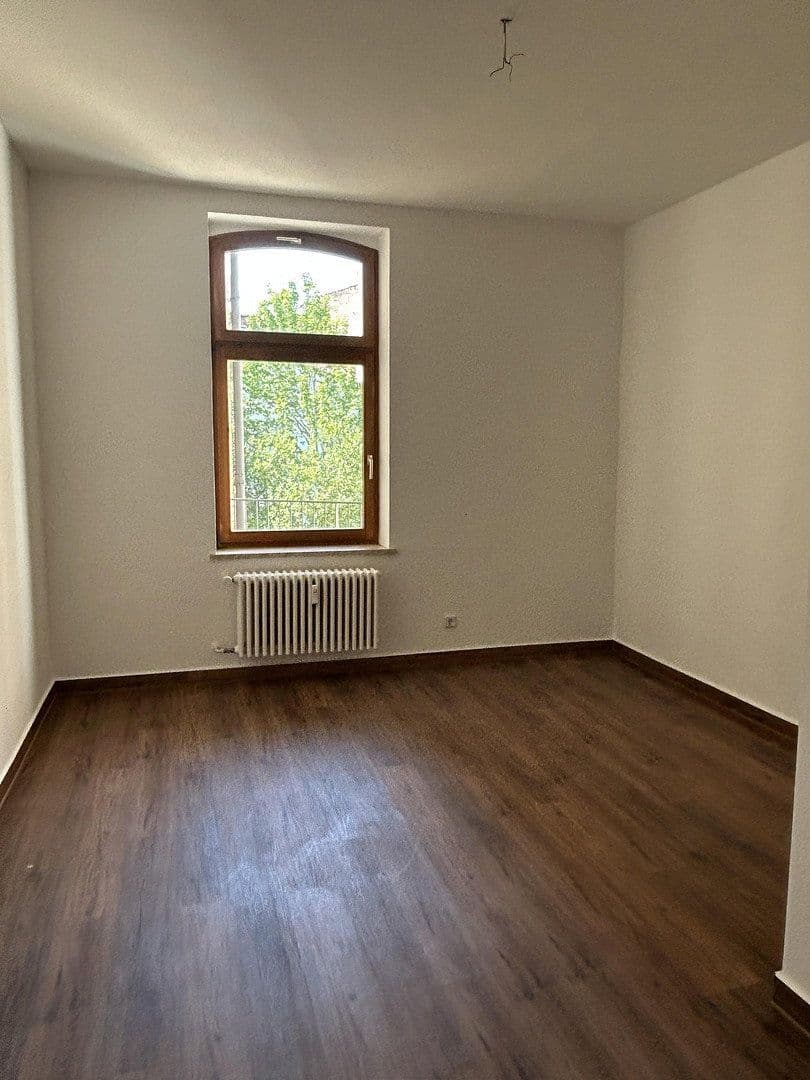 Pronájem bytu 4+1 109 m², Paracelsusstr. 5a, Halle, Sasko-Anhaltsko Pronájem bytu 4+1 109 m², Paracelsusstr. 5a, Halle, Sasko-Anhaltsko