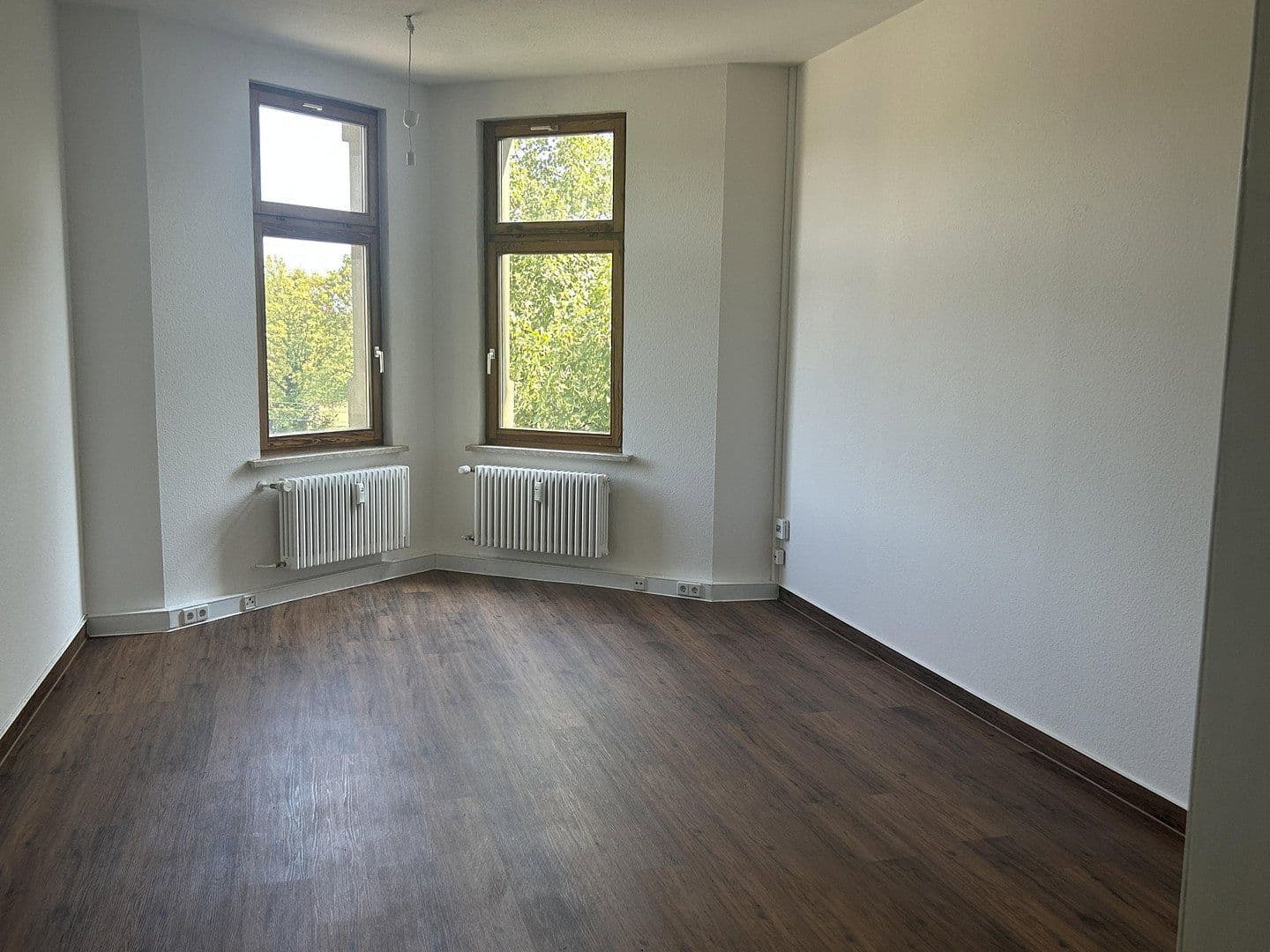 Pronájem bytu 4+1 109 m², Paracelsusstr. 5a, Halle, Sasko-Anhaltsko Pronájem bytu 4+1 109 m², Paracelsusstr. 5a, Halle, Sasko-Anhaltsko