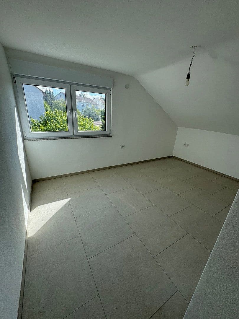 Pronájem bytu 3+1 74 m², Backnang, Bádensko-Württembersko Pronájem bytu 3+1 74 m², Backnang, Bádensko-Württembersko