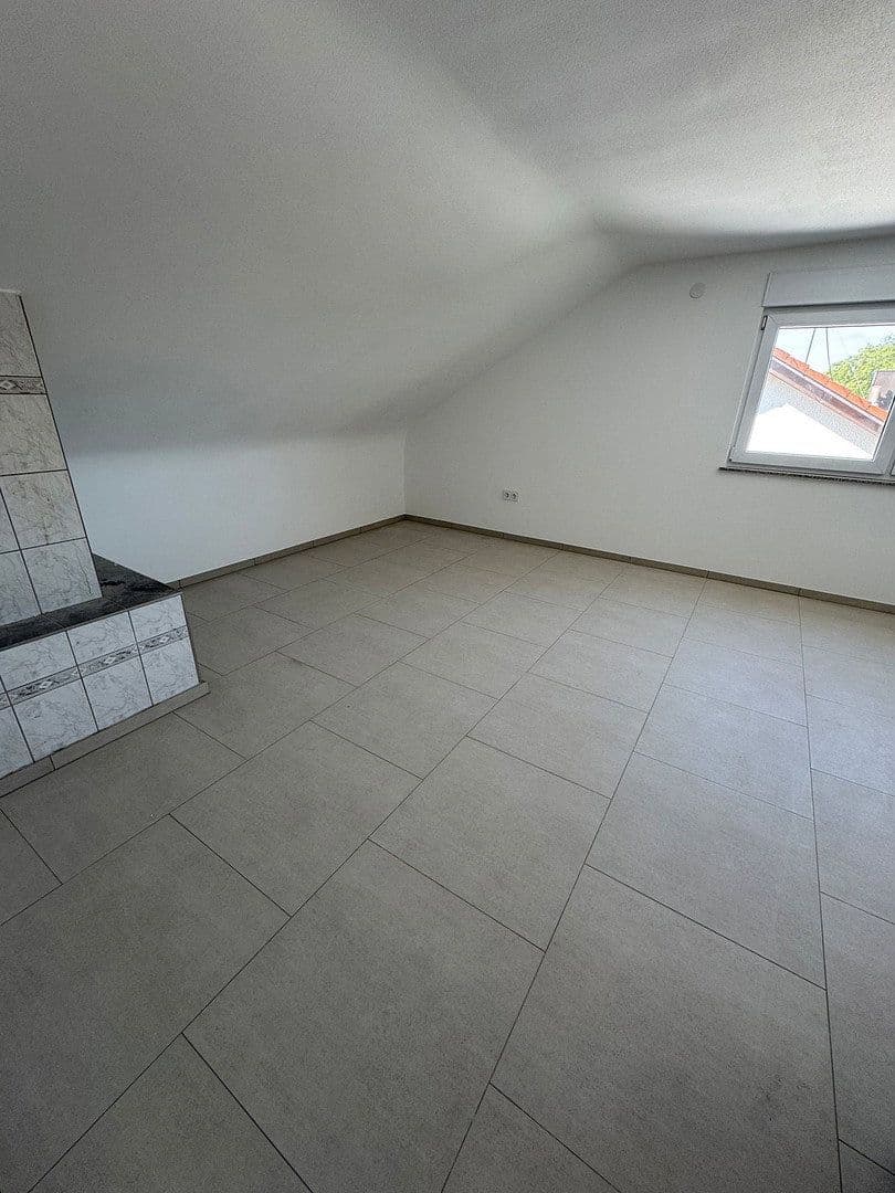 Pronájem bytu 3+1 74 m², Backnang, Bádensko-Württembersko Pronájem bytu 3+1 74 m², Backnang, Bádensko-Württembersko