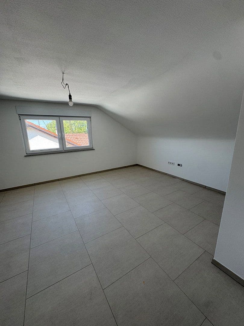 Pronájem bytu 3+1 74 m², Backnang, Bádensko-Württembersko Pronájem bytu 3+1 74 m², Backnang, Bádensko-Württembersko