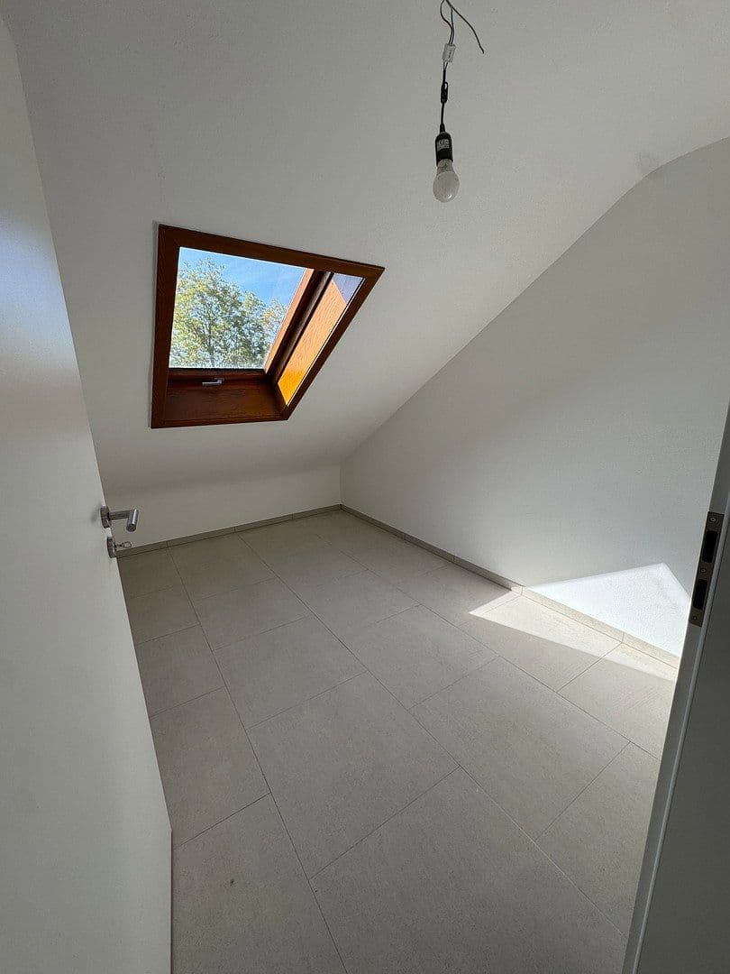 Pronájem bytu 3+1 74 m², Backnang, Bádensko-Württembersko Pronájem bytu 3+1 74 m², Backnang, Bádensko-Württembersko