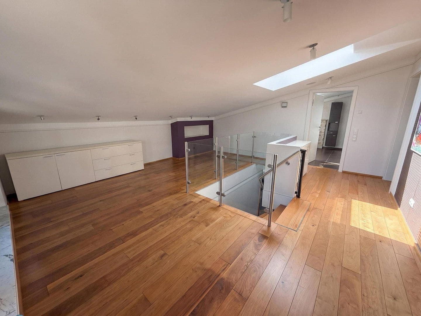 Prodej bytu 2+1 144 m², Robert-Koch-Straße 2, Simmerath, Severní Porýní-Vestfálsko Prodej bytu 2+1 144 m², Robert-Koch-Straße 2, Simmerath, Severní Porýní-Vestfálsko