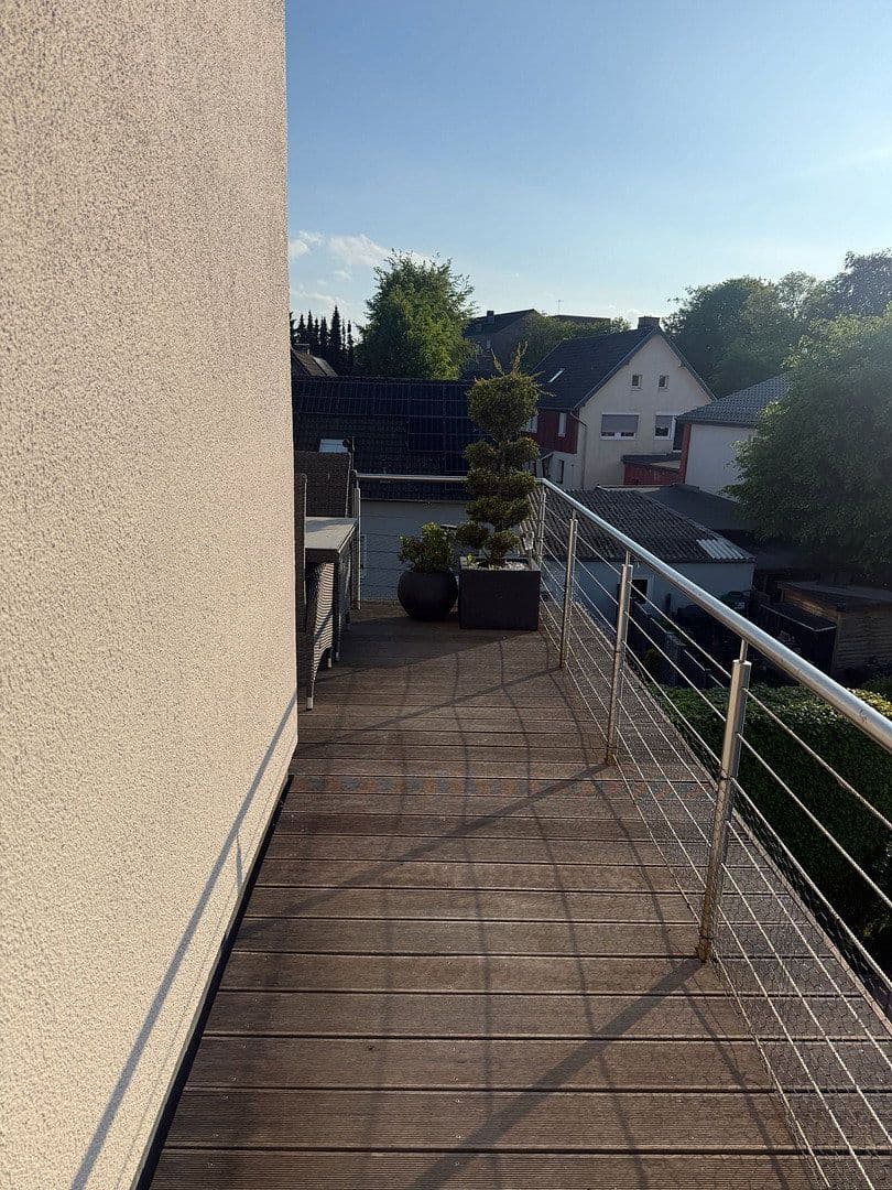 Prodej bytu 2+1 144 m², Robert-Koch-Straße 2, Simmerath, Severní Porýní-Vestfálsko Prodej bytu 2+1 144 m², Robert-Koch-Straße 2, Simmerath, Severní Porýní-Vestfálsko