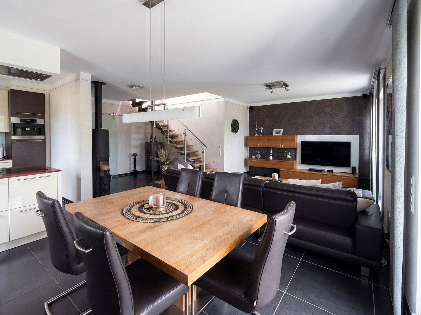 Prodej bytu 2+1 144 m², Robert-Koch-Straße 2, Simmerath, Severní Porýní-Vestfálsko Prodej bytu 2+1 144 m², Robert-Koch-Straße 2, Simmerath, Severní Porýní-Vestfálsko