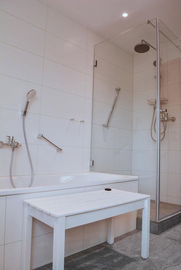 Prodej domu 180 m², pozemek 362 m², Königsdorf, Bavorsko Prodej domu 180 m², pozemek 362 m², Königsdorf, Bavorsko