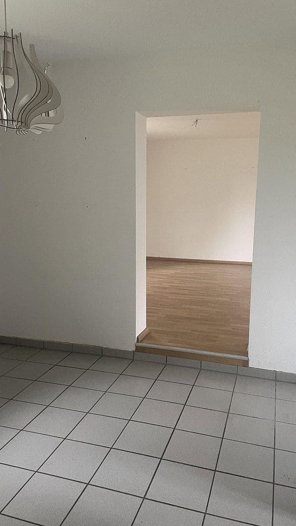 Pronájem bytu 2+1 82 m², Lohmar, Severní Porýní-Vestfálsko Pronájem bytu 2+1 82 m², Lohmar, Severní Porýní-Vestfálsko