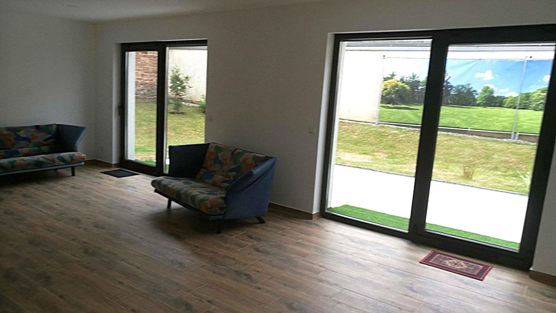 Pronájem domu 160 m², pozemek 385 m², Wächtersbach, Hessen Pronájem domu 160 m², pozemek 385 m², Wächtersbach, Hessen