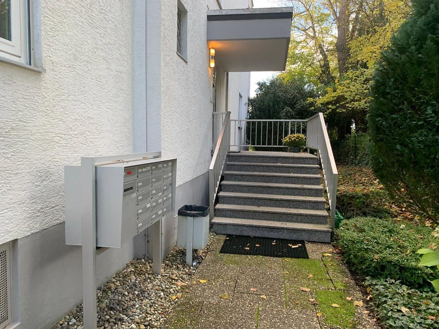 Pronájem bytu 1+1 42 m², Kapellenstraße 64a, Wiesbaden, Hessen Pronájem bytu 1+1 42 m², Kapellenstraße 64a, Wiesbaden, Hessen