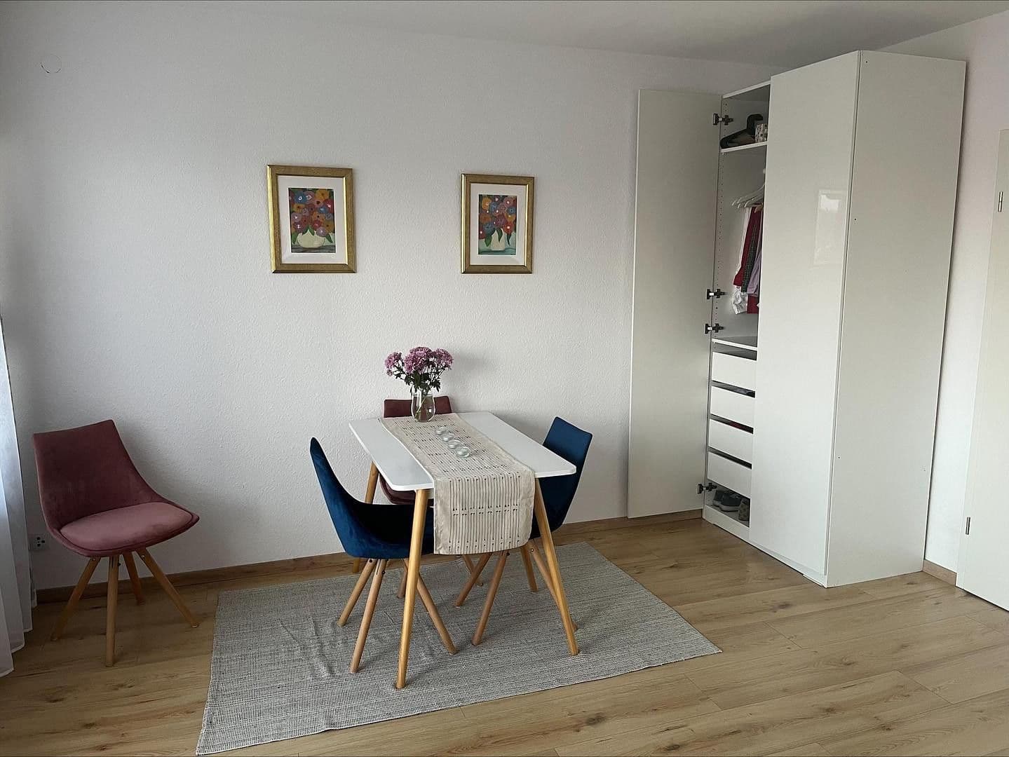 Pronájem bytu 1+1 42 m², Kapellenstraße 64a, Wiesbaden, Hessen Pronájem bytu 1+1 42 m², Kapellenstraße 64a, Wiesbaden, Hessen