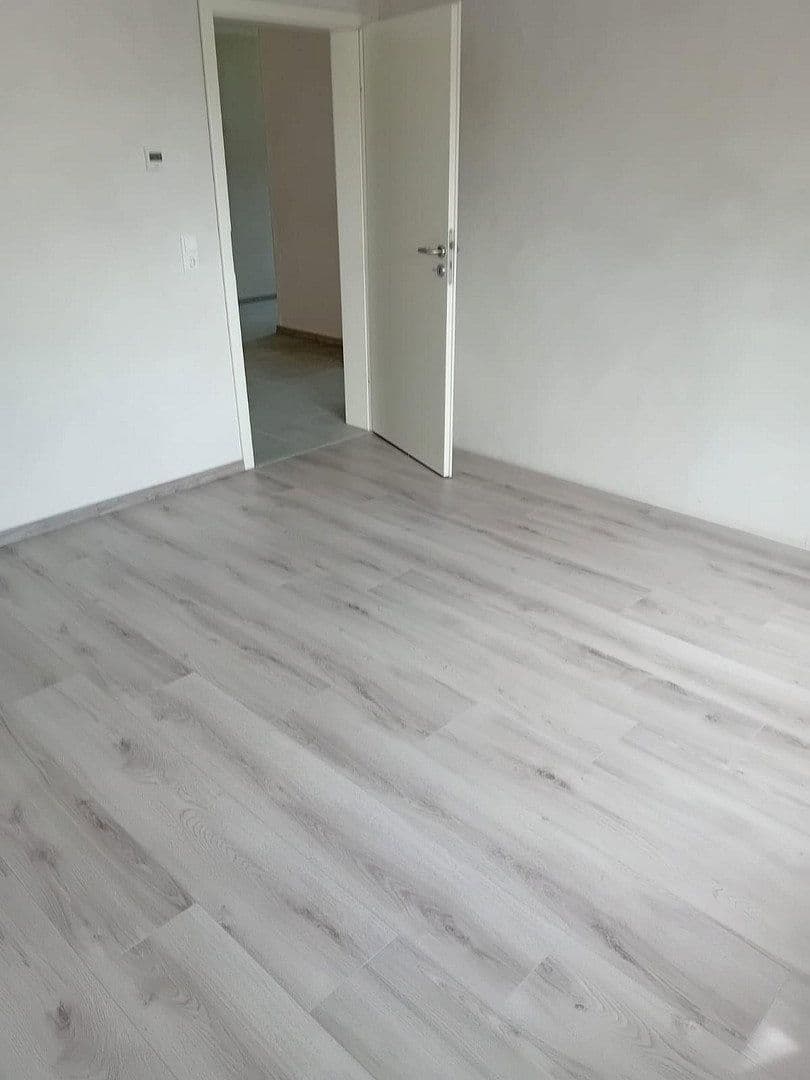 Pronájem bytu 4+1 112 m², Weinstr. 59, Bockenheim an der Weinstraße, Porýní-Falc Pronájem bytu 4+1 112 m², Weinstr. 59, Bockenheim an der Weinstraße, Porýní-Falc