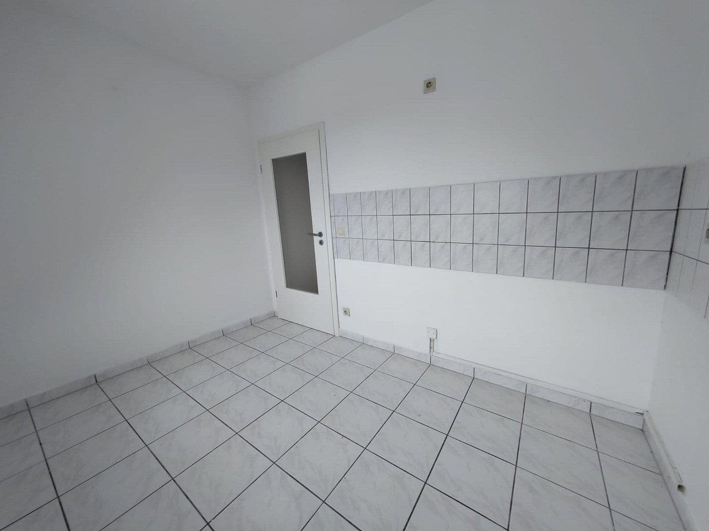 Pronájem bytu 1+1 58 m², Käthe-Kollwitz-Straße 1, Nordhausen, Durynsko Pronájem bytu 1+1 58 m², Käthe-Kollwitz-Straße 1, Nordhausen, Durynsko