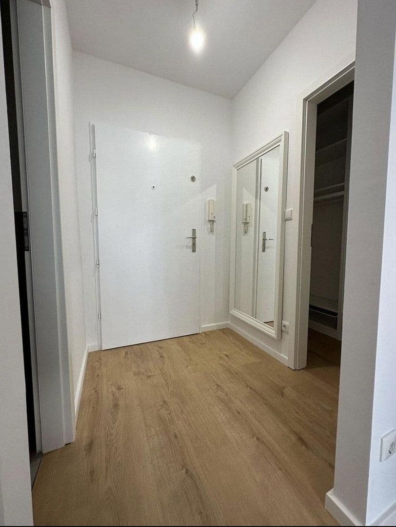 Pronájem bytu 1+1 45 m², Landsberger Straße 425, München, Bavorsko Pronájem bytu 1+1 45 m², Landsberger Straße 425, München, Bavorsko
