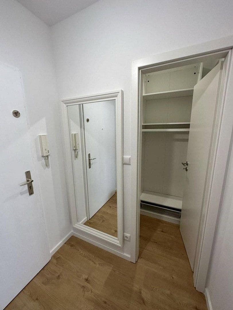 Pronájem bytu 1+1 45 m², Landsberger Straße 425, München, Bavorsko Pronájem bytu 1+1 45 m², Landsberger Straße 425, München, Bavorsko