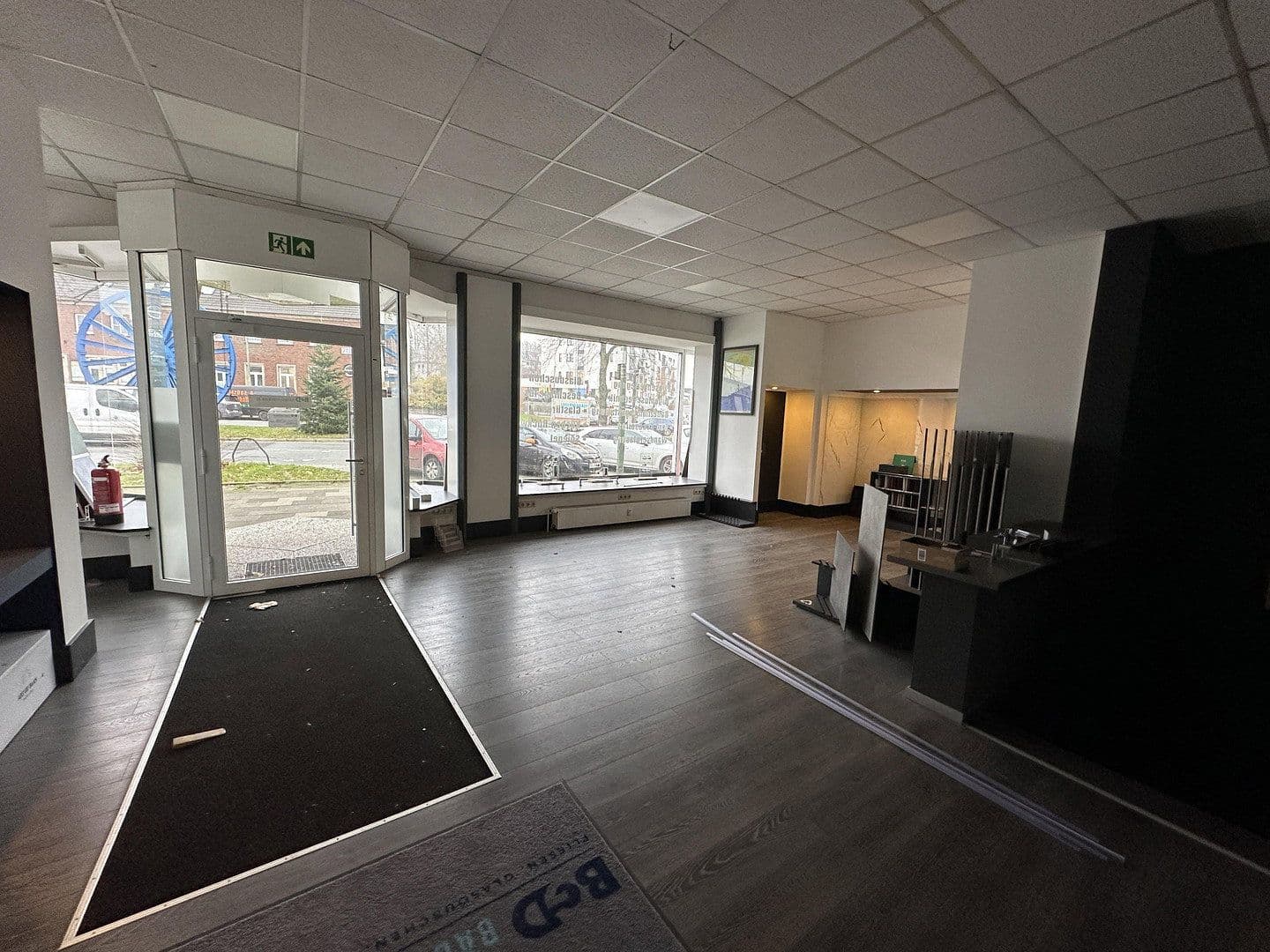 Pronájem nebytového prostoru 313 m², Krayer Straße 197, Essen, Severní Porýní-Vestfálsko Pronájem nebytového prostoru 313 m², Krayer Straße 197, Essen, Severní Porýní-Vestfálsko