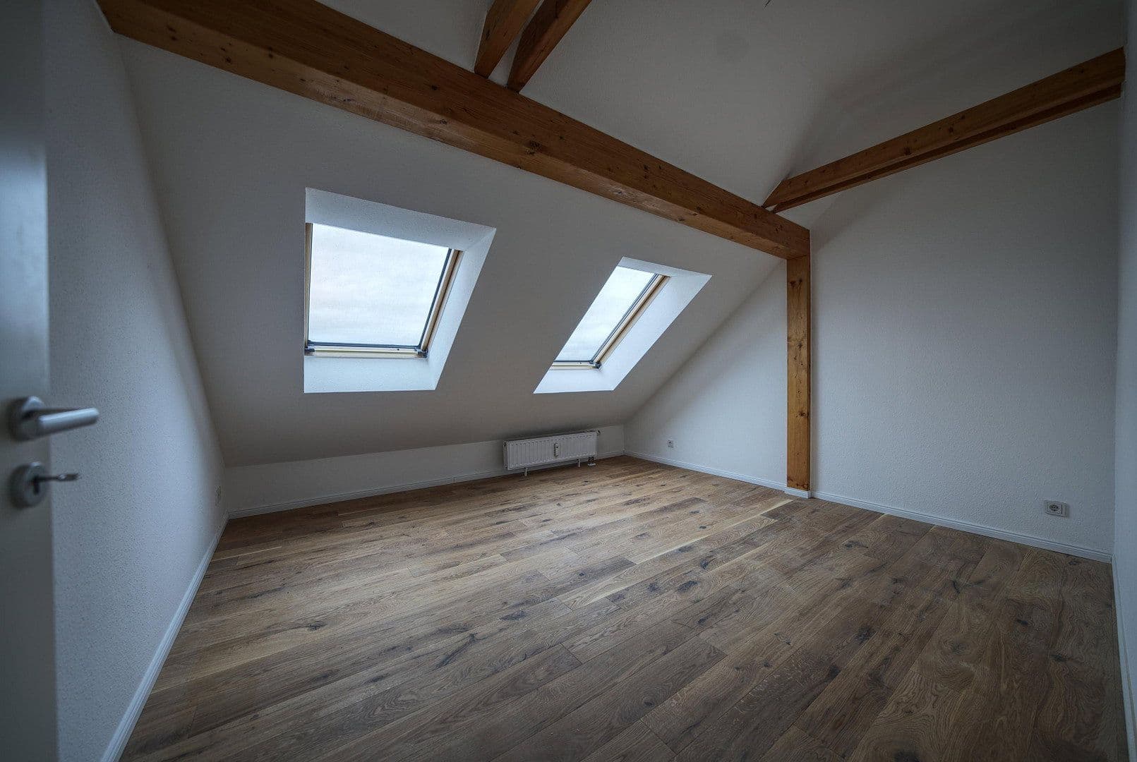 Pronájem bytu 2+1 70 m², Lutherstraße 23, Cvikov, Sasko Pronájem bytu 2+1 70 m², Lutherstraße 23, Cvikov, Sasko