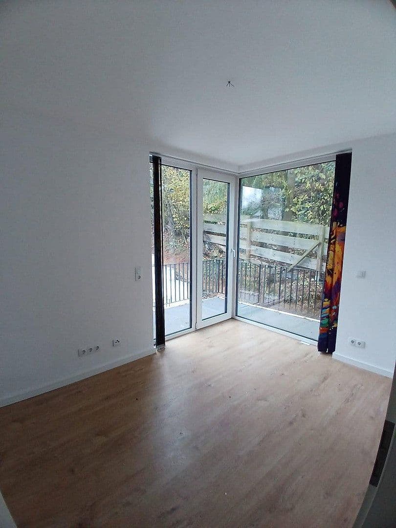 Pronájem domu 171 m², pozemek 604 m², Bad Kreuznach, Porýní-Falc Pronájem domu 171 m², pozemek 604 m², Bad Kreuznach, Porýní-Falc