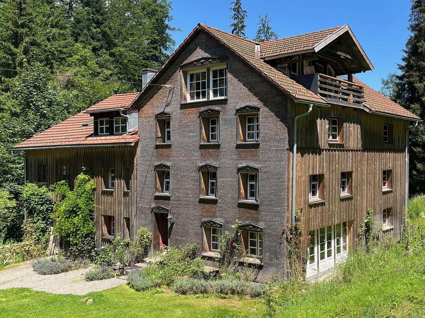 Prodej domu 440 m², pozemek 990 m², Weiler-Simmerberg, Bavorsko Prodej domu 440 m², pozemek 990 m², Weiler-Simmerberg, Bavorsko