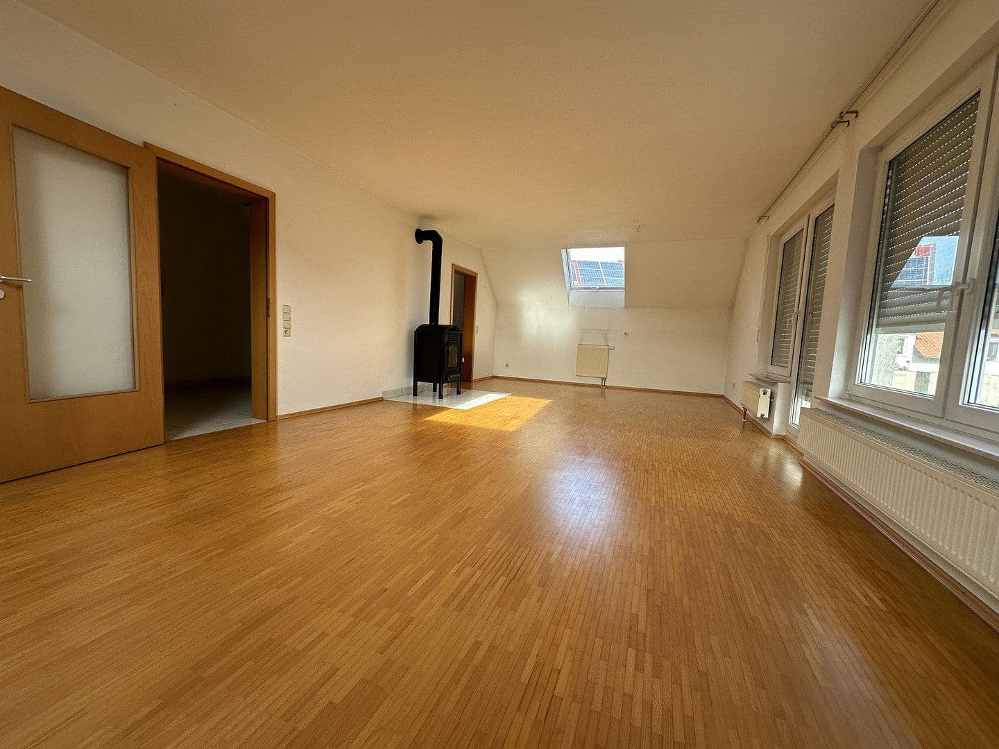 Pronájem bytu 3+1 104 m², Brackenheim, Bádensko-Württembersko Pronájem bytu 3+1 104 m², Brackenheim, Bádensko-Württembersko