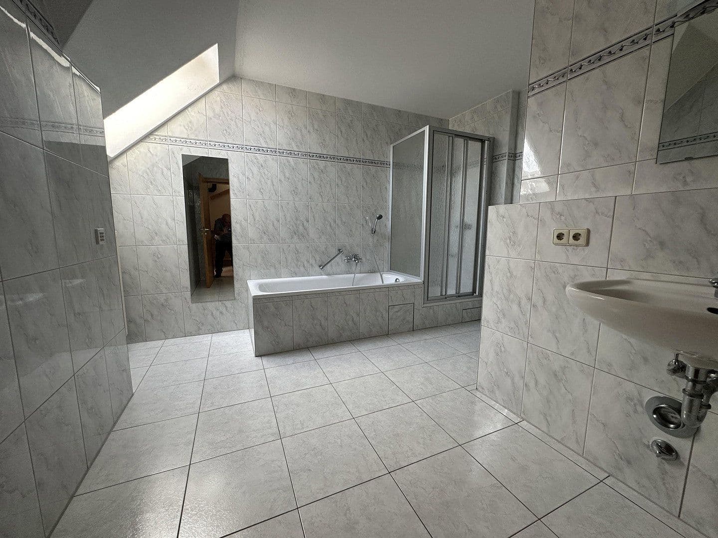 Pronájem bytu 3+1 104 m², Brackenheim, Bádensko-Württembersko Pronájem bytu 3+1 104 m², Brackenheim, Bádensko-Württembersko