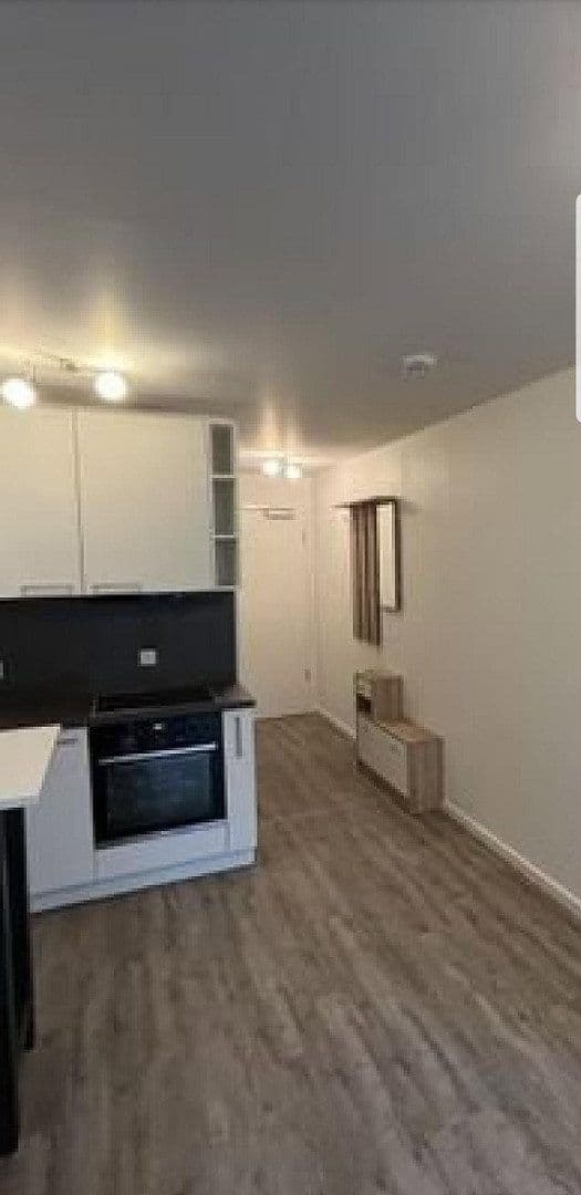 Pronájem bytu 1+1 28 m², Lamprechtstraße 6, Nürnberg, Bavorsko Pronájem bytu 1+1 28 m², Lamprechtstraße 6, Nürnberg, Bavorsko
