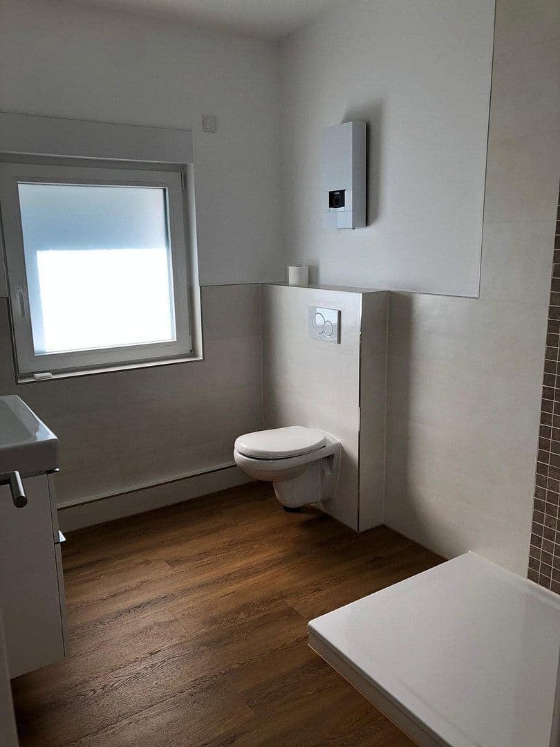 Pronájem bytu 2+1 70 m², Remigiusstr 20, Wuppertal, Severní Porýní-Vestfálsko Pronájem bytu 2+1 70 m², Remigiusstr 20, Wuppertal, Severní Porýní-Vestfálsko