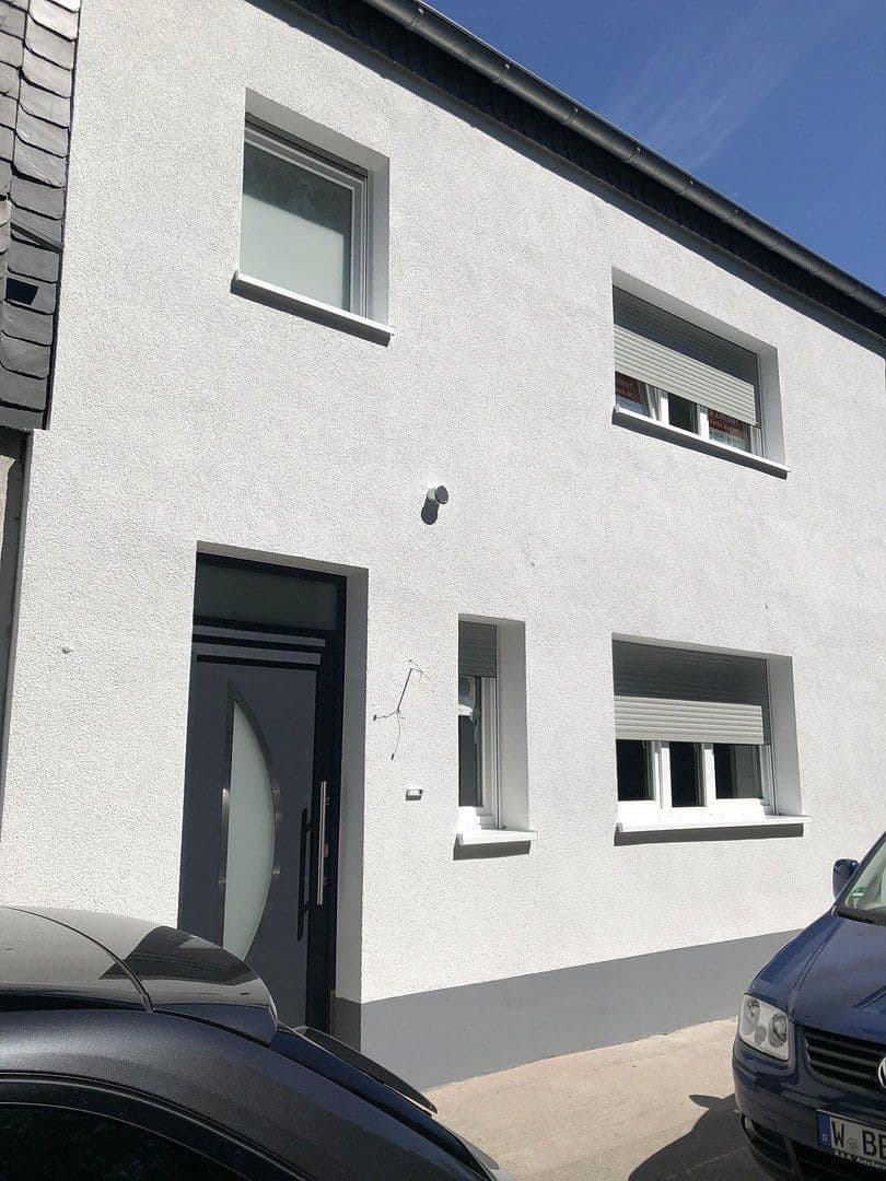 Pronájem bytu 2+1 70 m², Remigiusstr 20, Wuppertal, Severní Porýní-Vestfálsko Pronájem bytu 2+1 70 m², Remigiusstr 20, Wuppertal, Severní Porýní-Vestfálsko