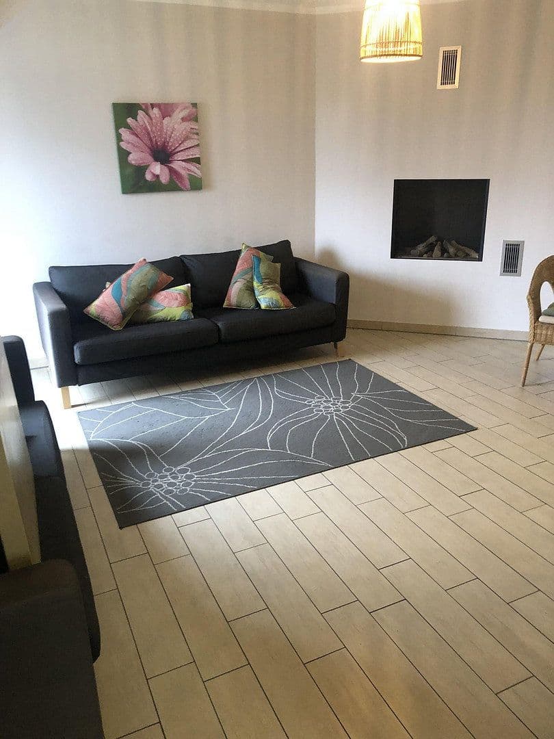 Pronájem bytu 4+1 100 m², Plau am See, Mecklenburg-Vorpommern Pronájem bytu 4+1 100 m², Plau am See, Mecklenburg-Vorpommern