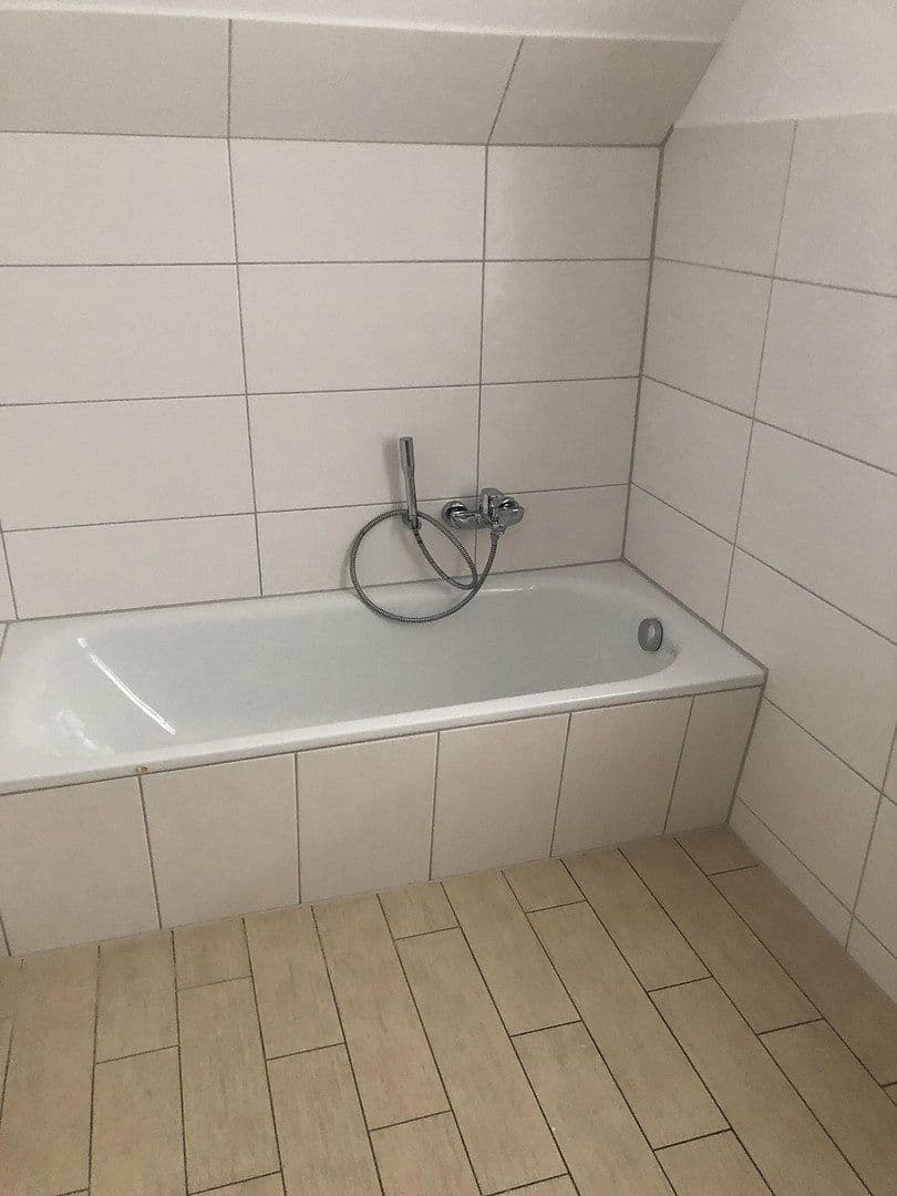 Pronájem bytu 4+1 100 m², Plau am See, Mecklenburg-Vorpommern Pronájem bytu 4+1 100 m², Plau am See, Mecklenburg-Vorpommern