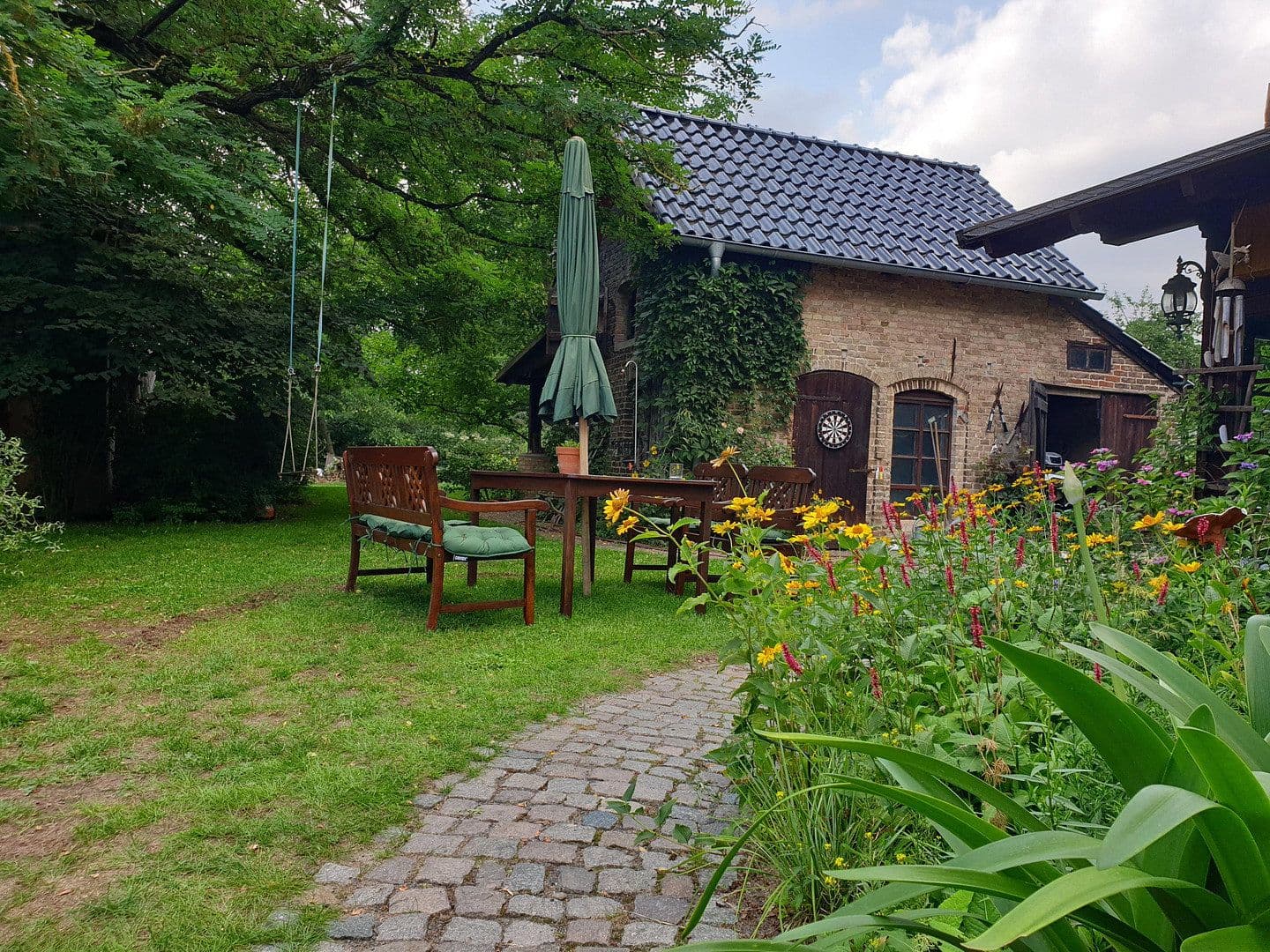 Prodej domu 170 m², pozemek 2.000 m², Kremmen, Braniborsko Prodej domu 170 m², pozemek 2.000 m², Kremmen, Braniborsko