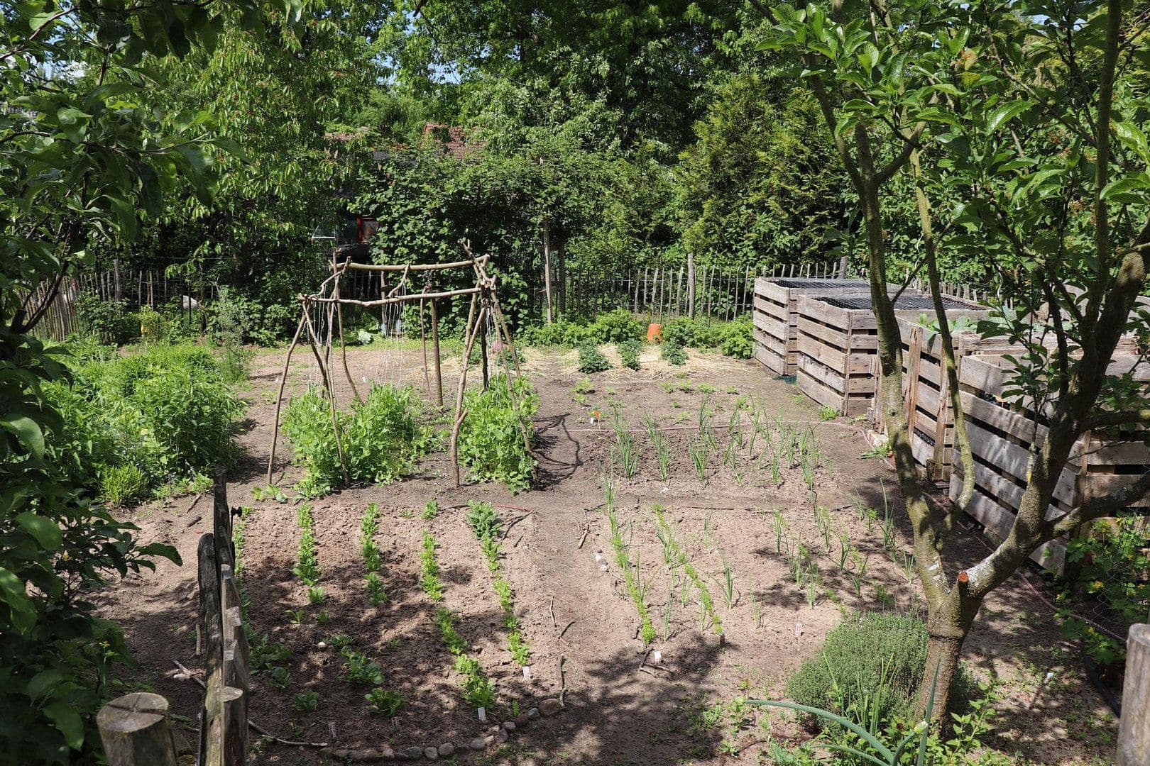 Prodej domu 170 m², pozemek 2.000 m², Kremmen, Braniborsko Prodej domu 170 m², pozemek 2.000 m², Kremmen, Braniborsko
