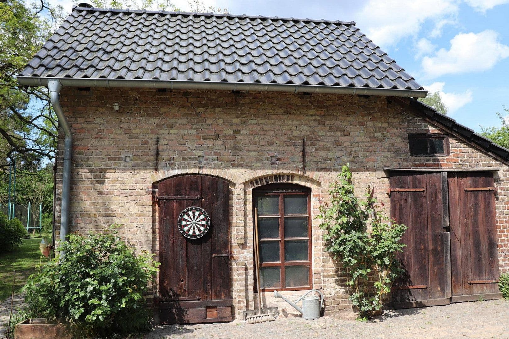 Prodej domu 170 m², pozemek 2.000 m², Kremmen, Braniborsko Prodej domu 170 m², pozemek 2.000 m², Kremmen, Braniborsko