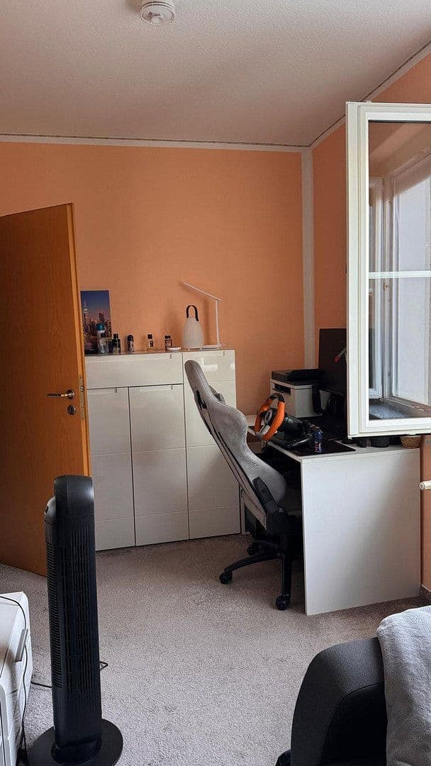 Pronájem bytu 3+1 74 m², Leipzig Großzschocher, Sasko Pronájem bytu 3+1 74 m², Leipzig Großzschocher, Sasko