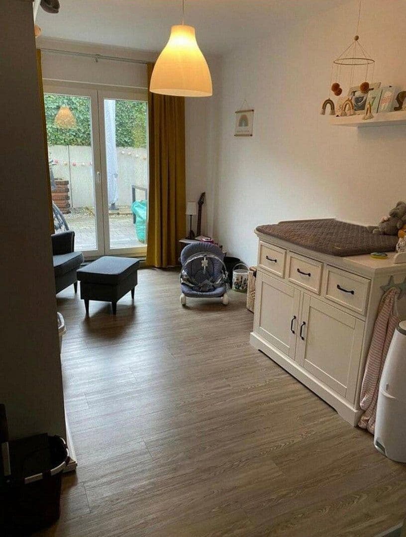 Pronájem bytu 3+1 93 m², Bielefeld (Schildesche), Severní Porýní-Vestfálsko Pronájem bytu 3+1 93 m², Bielefeld (Schildesche), Severní Porýní-Vestfálsko