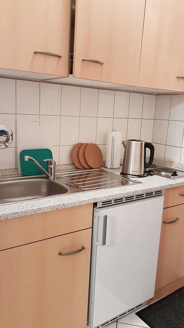 Pronájem bytu 1+1 30 m², Fürther Straße 8, Nürnberg, Bavorsko Pronájem bytu 1+1 30 m², Fürther Straße 8, Nürnberg, Bavorsko