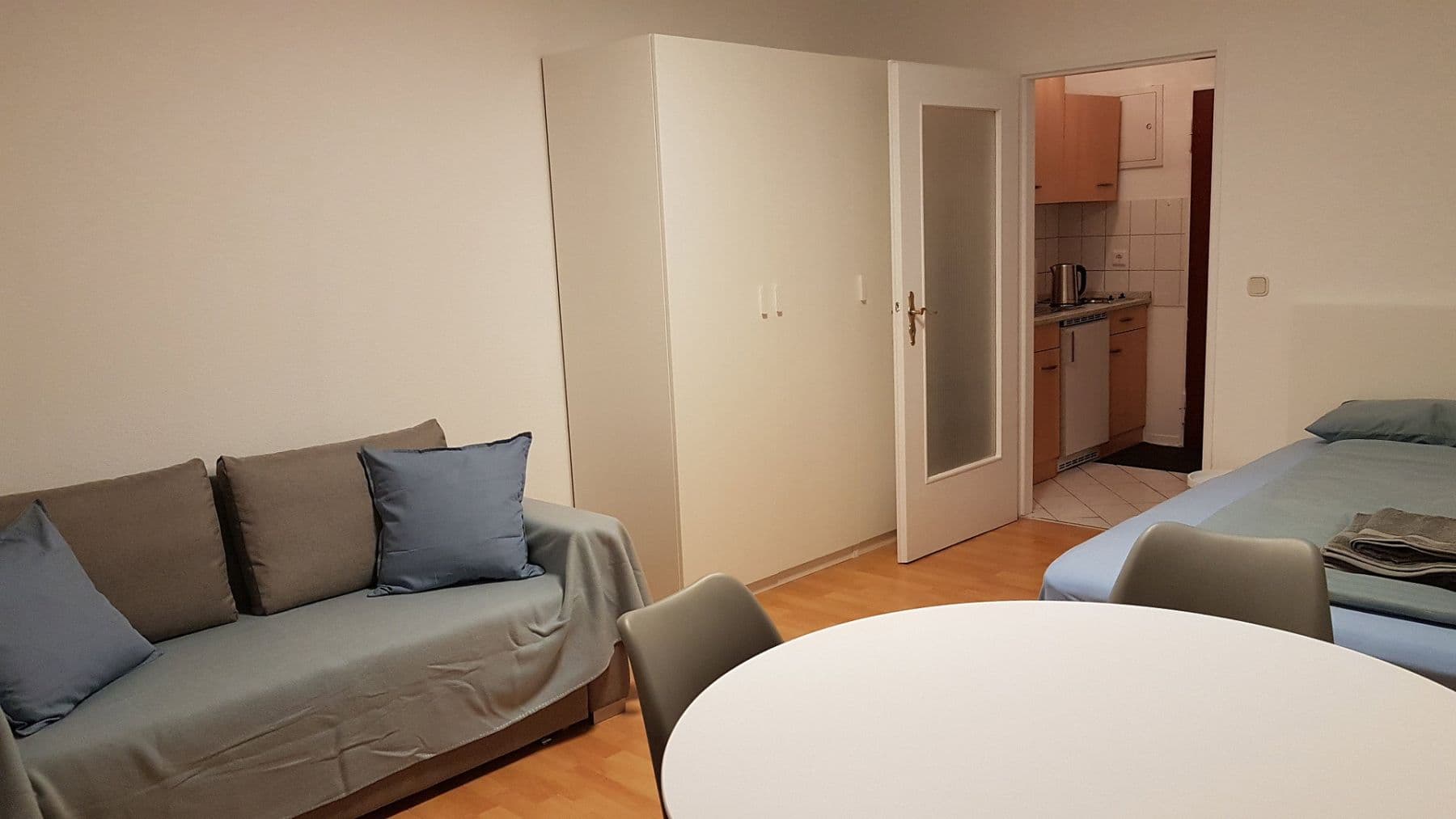 Pronájem bytu 1+1 30 m², Fürther Straße 8, Nürnberg, Bavorsko Pronájem bytu 1+1 30 m², Fürther Straße 8, Nürnberg, Bavorsko