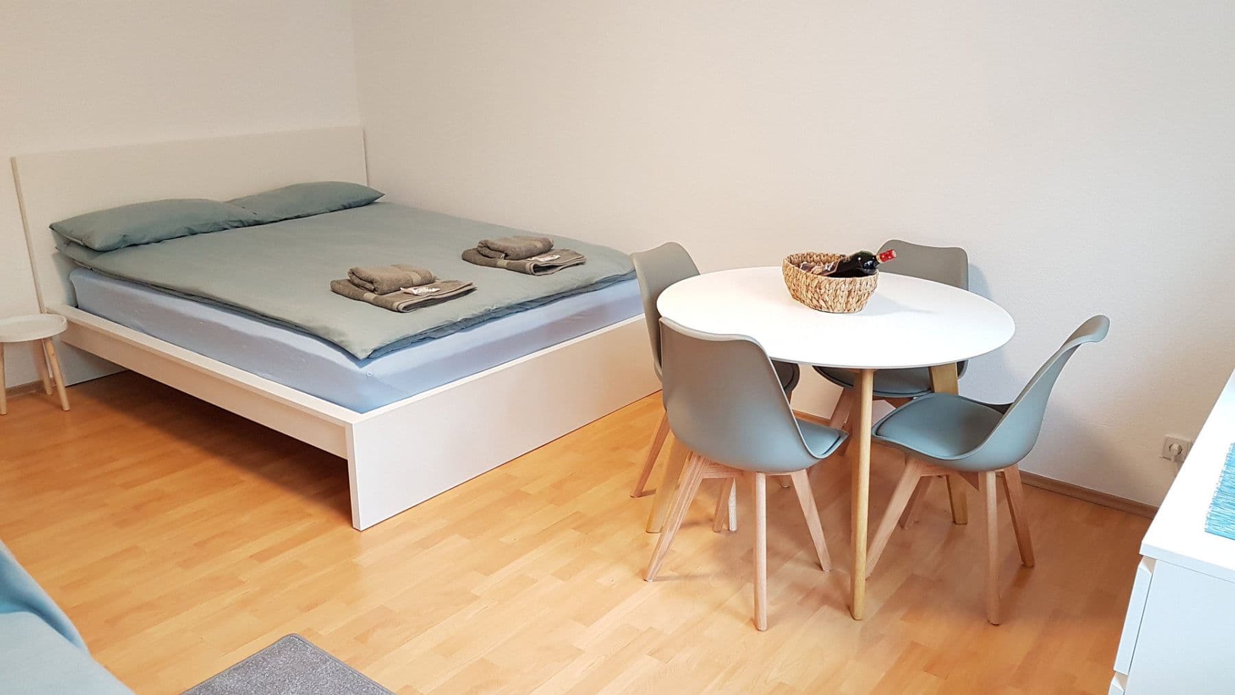 Pronájem bytu 1+1 30 m², Fürther Straße 8, Nürnberg, Bavorsko Pronájem bytu 1+1 30 m², Fürther Straße 8, Nürnberg, Bavorsko