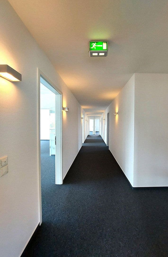 Pronájem kanceláře 3.510 m², Alzenau, Bavorsko Pronájem kanceláře 3.510 m², Alzenau, Bavorsko