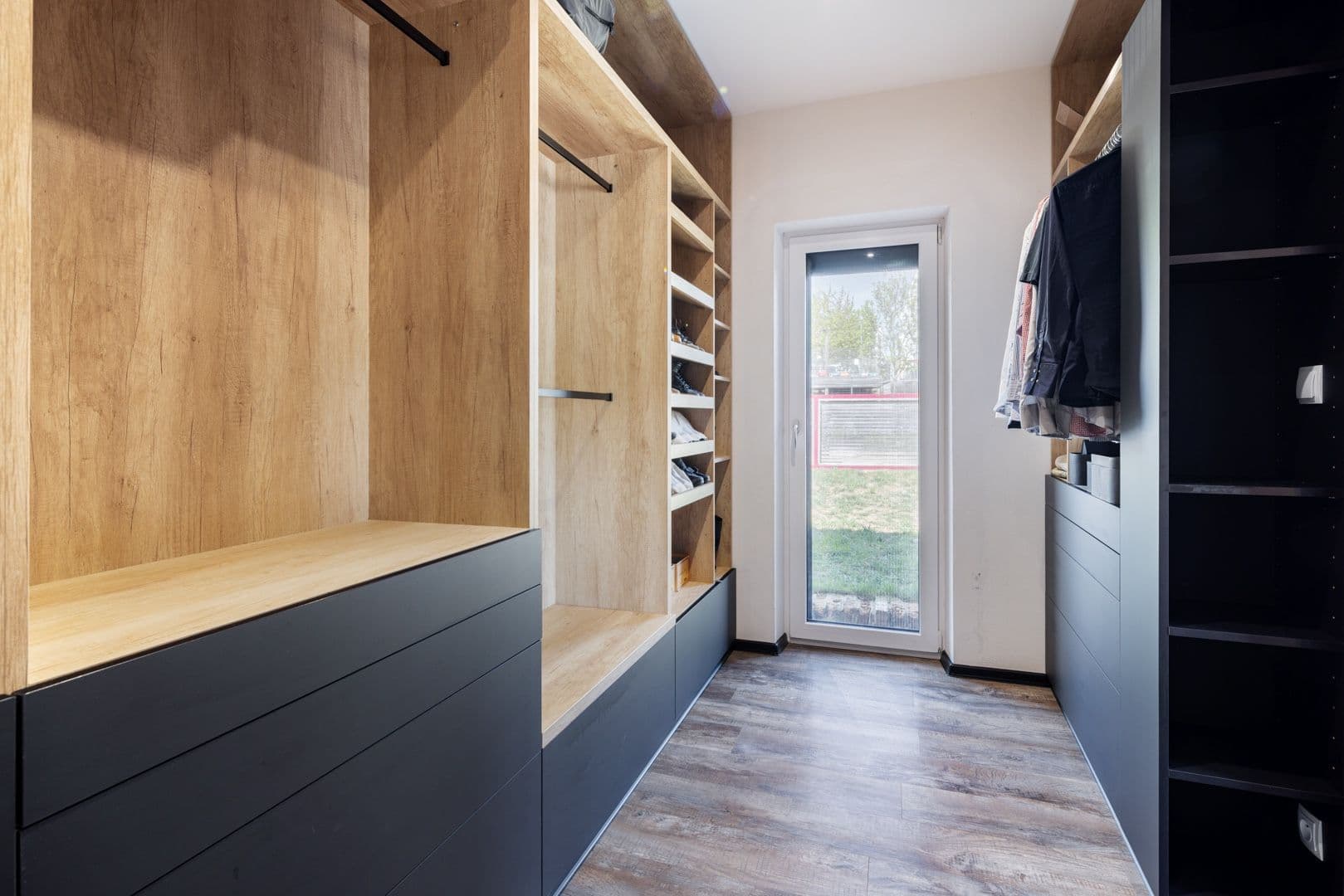 Prodej domu 117 m², pozemek 400 m², V Aleji, Nová Ves pod Pleší, Středočeský kraj Prodej domu 117 m², pozemek 400 m², V Aleji, Nová Ves pod Pleší, Středočeský kraj