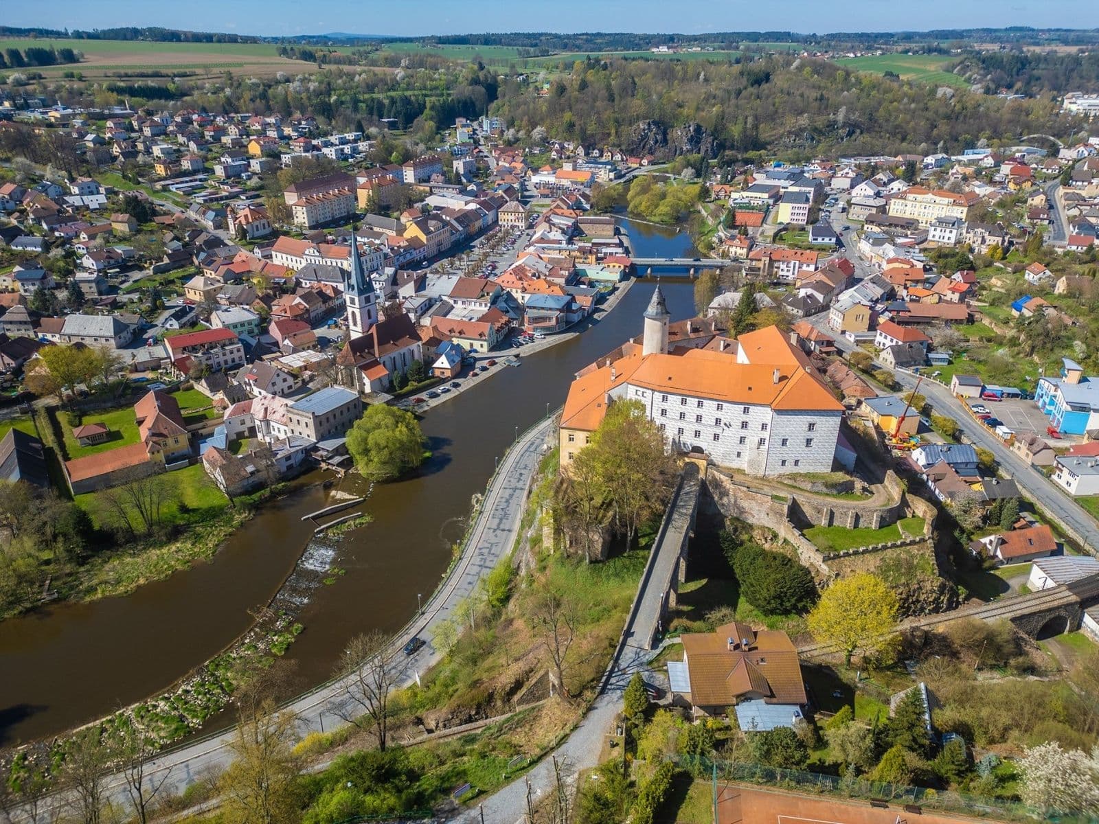 Prodej domu 260 m², pozemek 990 m², Jabloňová, Ledeč nad Sázavou, Kraj Vysočina Prodej domu 260 m², pozemek 990 m², Jabloňová, Ledeč nad Sázavou, Kraj Vysočina
