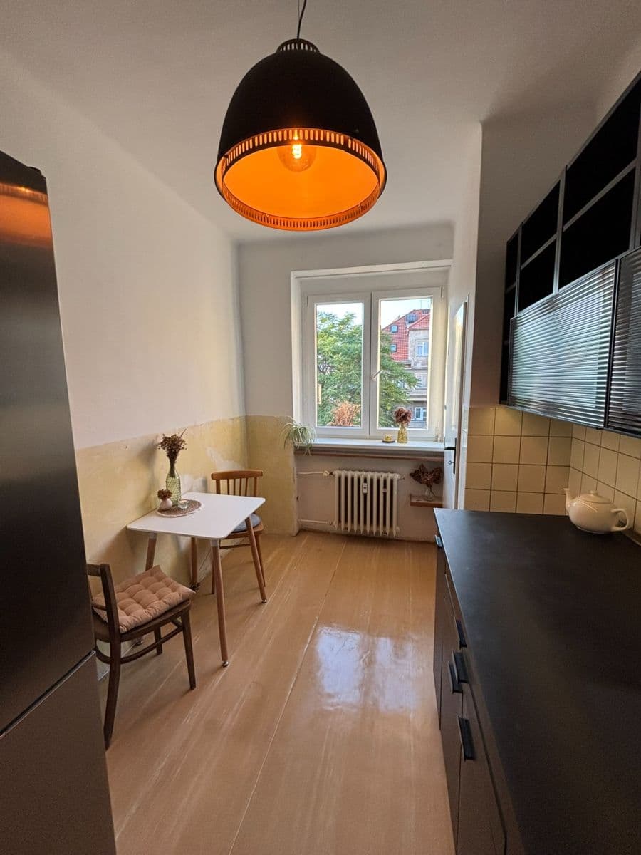 Pronájem bytu 1+1 37 m², U Měšťanského pivovaru, Praha, Praha Pronájem bytu 1+1 37 m², U Měšťanského pivovaru, Praha, Praha