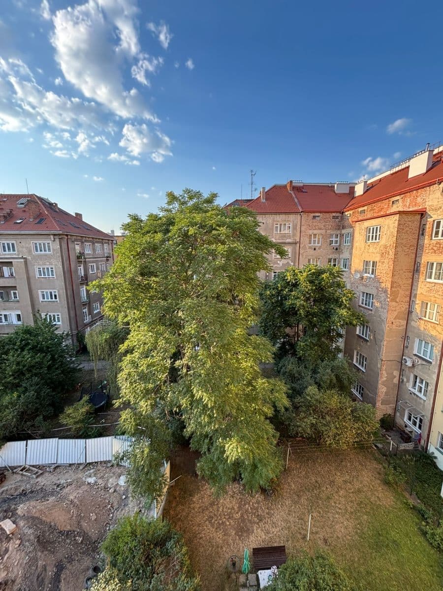 Pronájem bytu 1+1 37 m², U Měšťanského pivovaru, Praha, Praha Pronájem bytu 1+1 37 m², U Měšťanského pivovaru, Praha, Praha