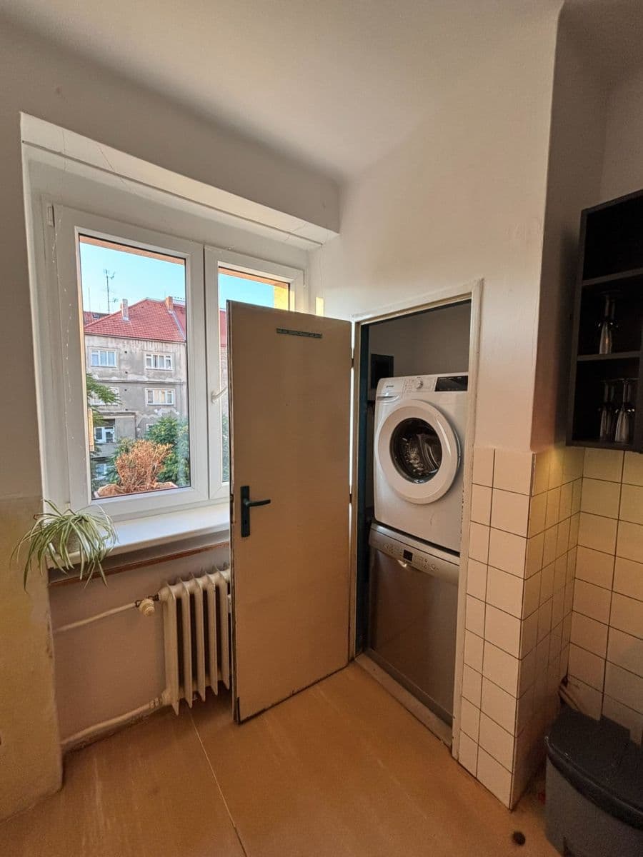 Pronájem bytu 1+1 37 m², U Měšťanského pivovaru, Praha, Praha Pronájem bytu 1+1 37 m², U Měšťanského pivovaru, Praha, Praha