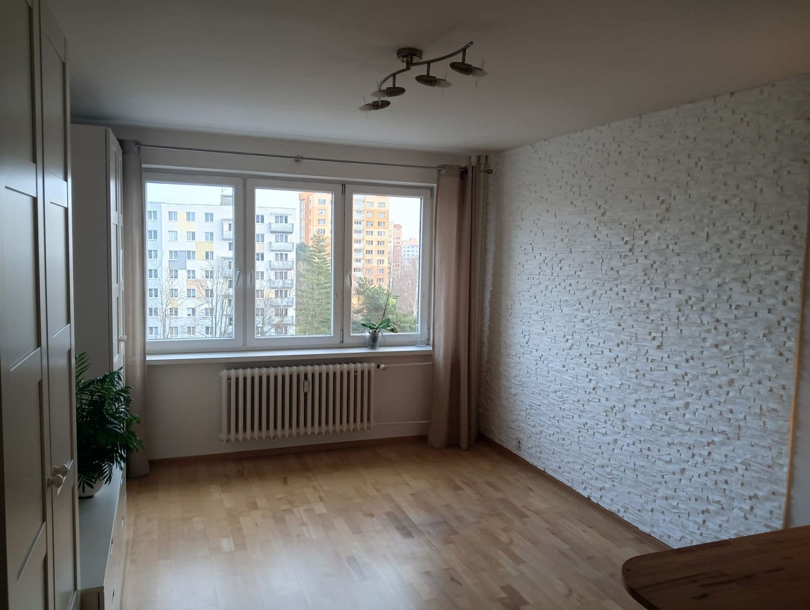 Pronájem bytu 1+kk 27 m², Zdeňka Štěpánka, Ostrava, Moravskoslezský kraj Pronájem bytu 1+kk 27 m², Zdeňka Štěpánka, Ostrava, Moravskoslezský kraj