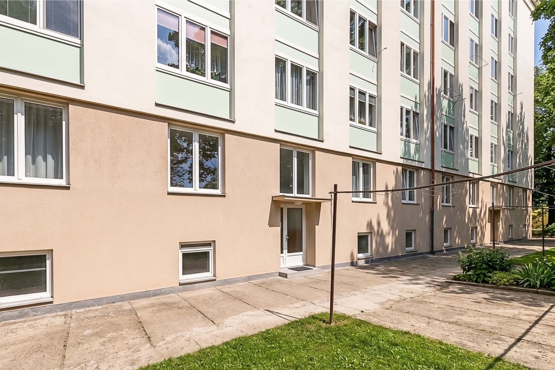 Prodej bytu 2+kk 42 m², Ruská, Praha, Praha Prodej bytu 2+kk 42 m², Ruská, Praha, Praha