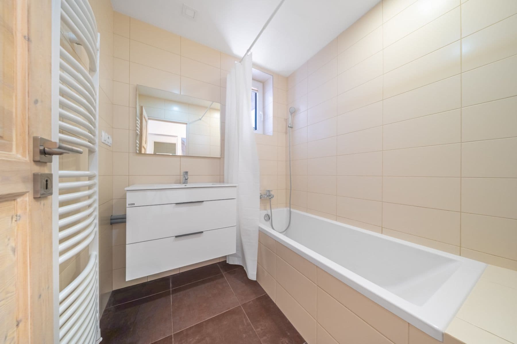 Prodej domu 150 m², pozemek 799 m², Hronkova, Hradec Králové, Královéhradecký kraj Prodej domu 150 m², pozemek 799 m², Hronkova, Hradec Králové, Královéhradecký kraj