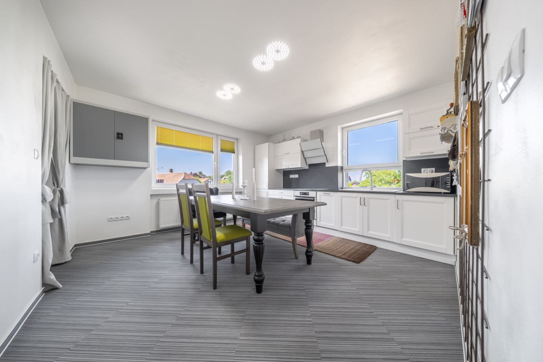 Prodej domu 150 m², pozemek 799 m², Hronkova, Hradec Králové, Královéhradecký kraj Prodej domu 150 m², pozemek 799 m², Hronkova, Hradec Králové, Královéhradecký kraj