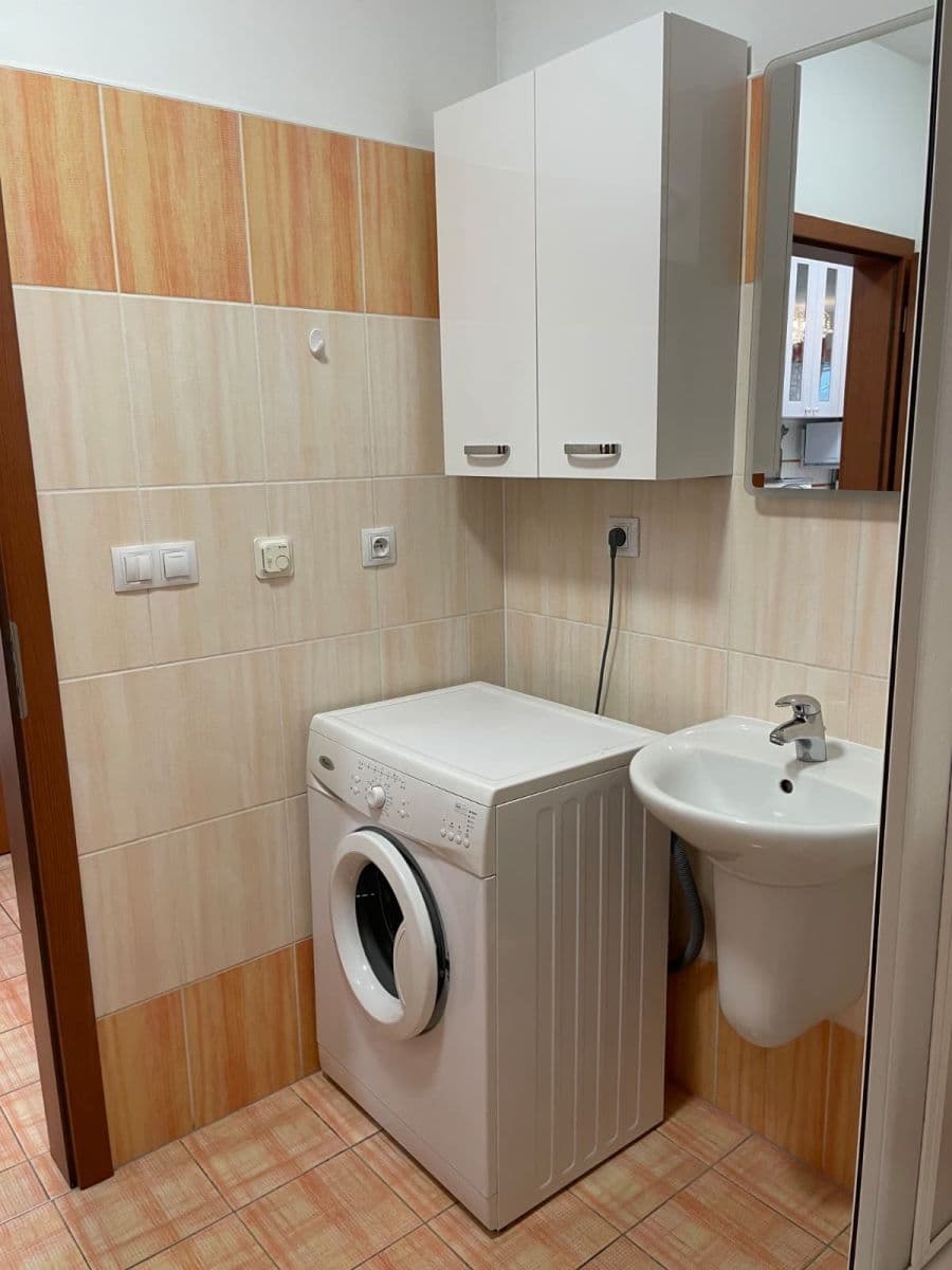 Pronájem bytu 2+kk 42 m², Plzeňská, Praha, Praha Pronájem bytu 2+kk 42 m², Plzeňská, Praha, Praha
